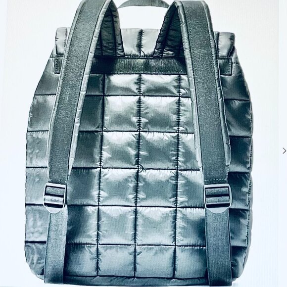 UGG Adaya Quilted Puff Backpack in Black. L=15, W=12, D=2.5" NEW WITH TAG - Picture 3 of 7